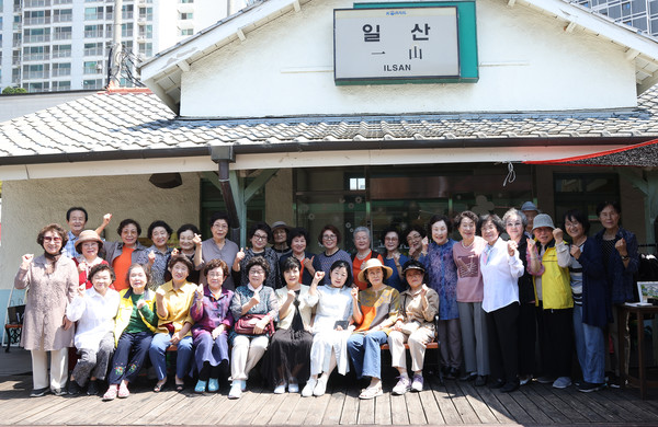 고양실버인력뱅크 노인사회활동지원사업 참여자들이 함께 자리했다.