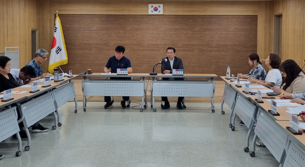 삼송1동 행정복지센터가 3층 회의실에서 6월 2차 통장회의를 개최했다. 