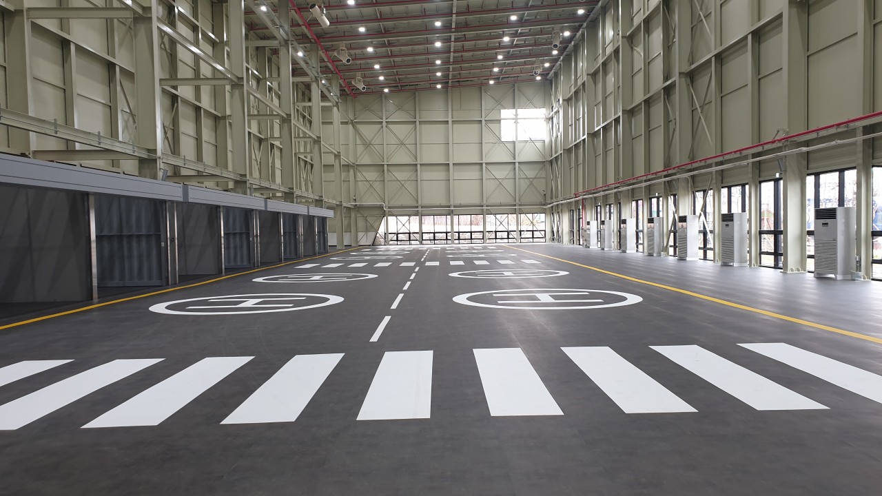 드론 경기와 교육, 기업 시제품 테스트 등을 진행하는 드론실내비행장.[사진제공=고양시]