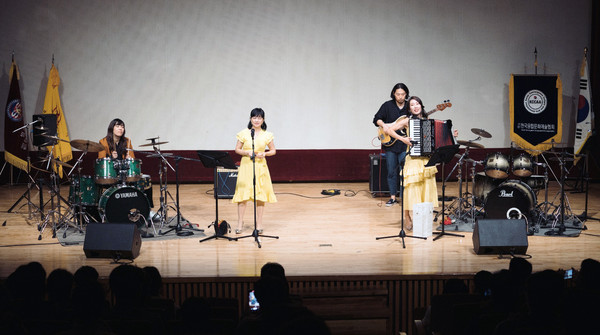 2022년 11월 29일 드럼컴퍼니 드럼페스티벌에서 PST밴드 연주.