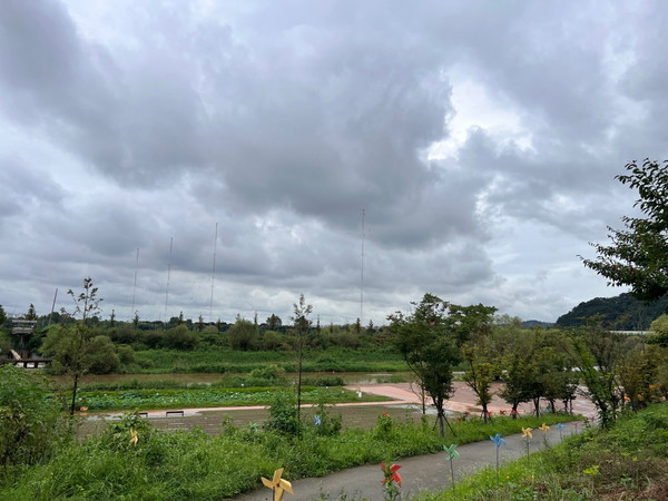 창릉천 강매석교공원[사진제공=덕양구]