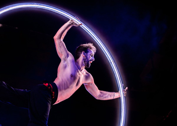 '2023 고양호수예술축제' 해외 초청작 섹션으로 선보이는 알렉산드레 레인의 ‘불가능해 보이는 회전-보름달’ 