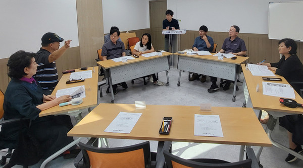 ‘2023년 흰돌문화축제’의 최종 점검을 위한 직능단체장 회의가 백석1동 행정복지센터에서 열렸다.