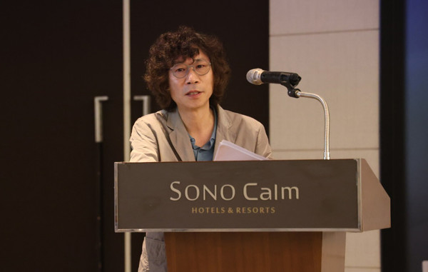 고양경제포럼(회장 이상헌) 10월 정례모임에서 박병훈 박사가 '우아한 노년을 위한 뇌 건강법'이라는 제목으로 강연했다