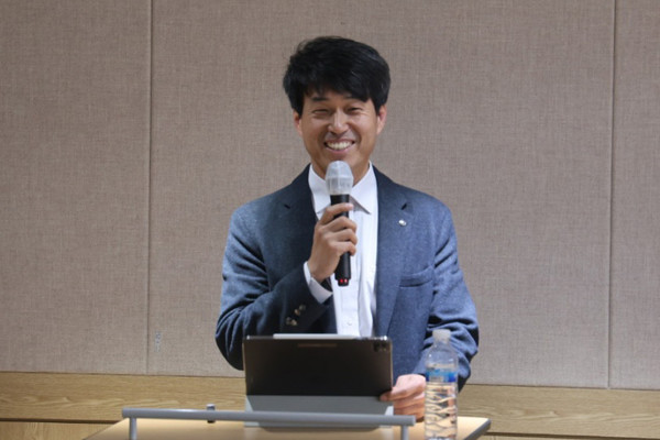 황의철 원당종합사회복지관장.