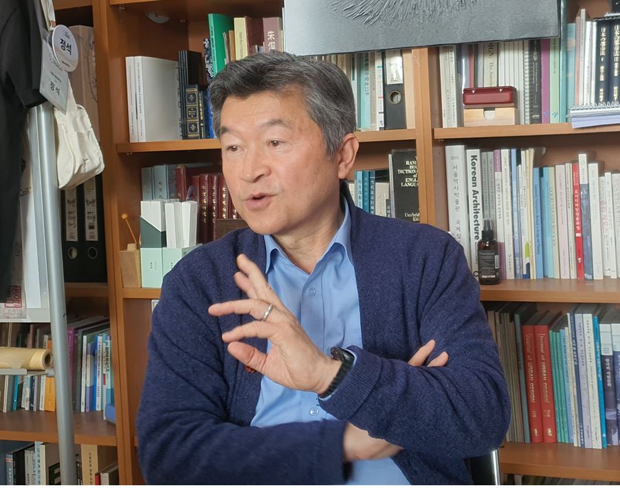 정석 서울시립대 교수는 "런던 같은 세계적 메가시티들도 인위적인 행정구역 통합으로 이루지지 않았다"고 말했다.