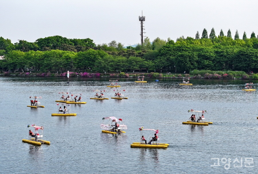 고양국제꽃박람회의 시그니처 풍경 중 하나인 꽃자전거.