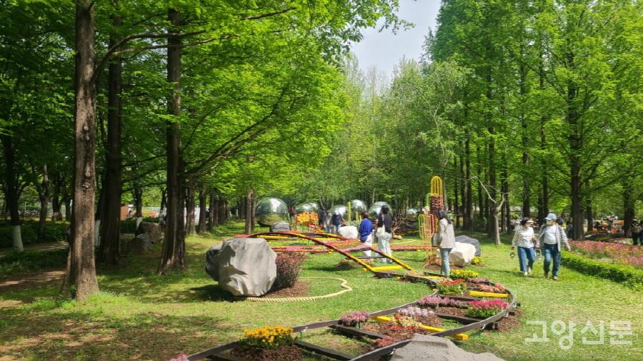 고양의 특산품인 선인장을 모티프로 꾸민 선인장정원. 