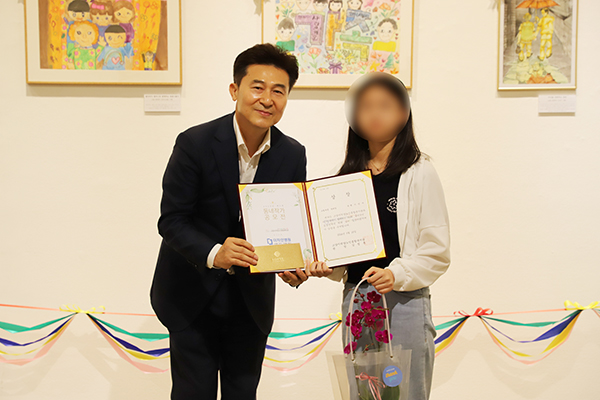 시상식 [사진 제공 = 고양시덕양노인종합복지관] 