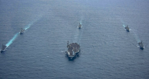 해상에서 진행된 한-미-일 3국 군사훈련. 