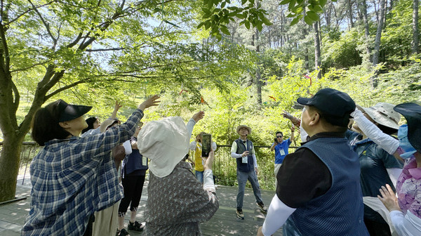 종이접기로 마음 치유와 공감의 시간도 가졌다. 