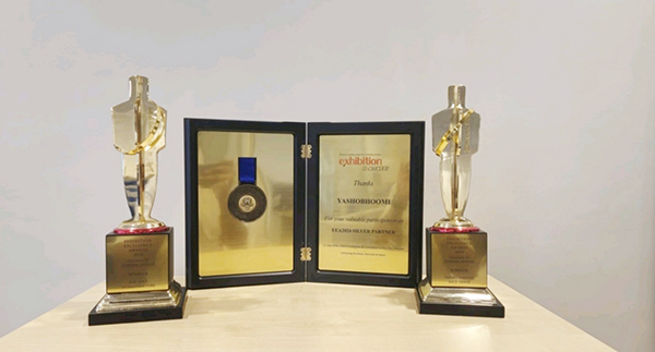 킨텍스가 운영하는 인도 야쇼부미 전시장의 국제 마이스산업 엑설런스 어워드 2관왕 수상 트로피 [사진 제공 = 킨텍스]