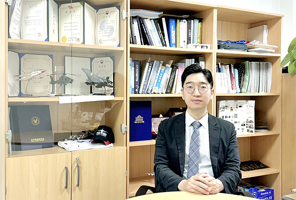 UAM 항공기 시범인증 및 적합성 입증 연구’ 과제의 연구책임자를 맡은 한국항공대 항공우주공학과 김상우 교수(산학협력단 부단장) [사진 제공 = 한국항공대학교]