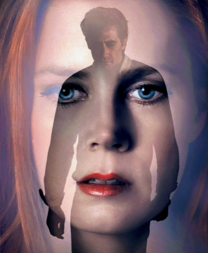 영화는 이중 삼중의 이야기 구조를 통해 남녀 주인공의 복잡한 내면을 흥미롭게 그려낸다. 