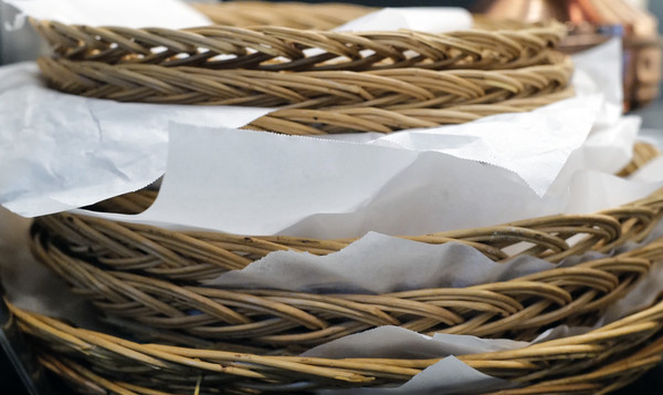 정성스레 우리의 전을 담을 미니 광주리. 분위기가 좋다.