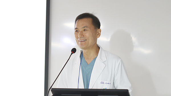 김혜성 사과나무의료재단 이사장 