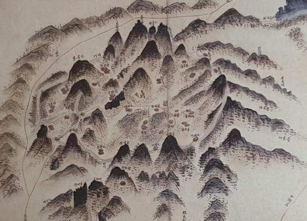 조선시대 지도인 '동국여도' 중 '북한성도'.