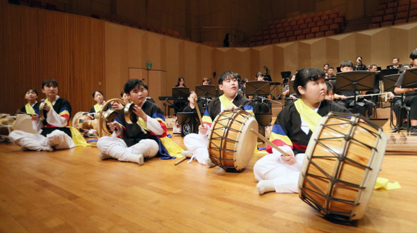 2024 고양학생 1000인 음악회가 고양시아람문예회관에서 열렸다.