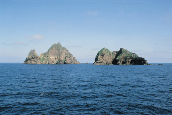 "독도는 오랜 갈등 속에서도 늘 그 자리에 우뚝 서 있습니다." [이미지출처=아이클릭아트]