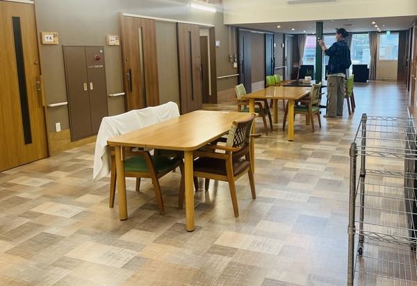 26세대가 거주하는 몸이 불편한 이들을 위한 요양원 시설.