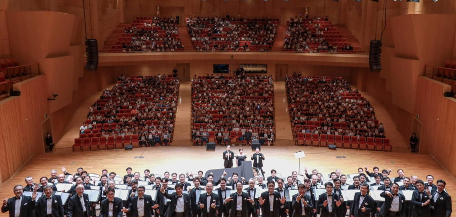 고양아람누리 아람음악당에서 개최한 정기연주회 모습. [사진제공=고양시남성합창단]