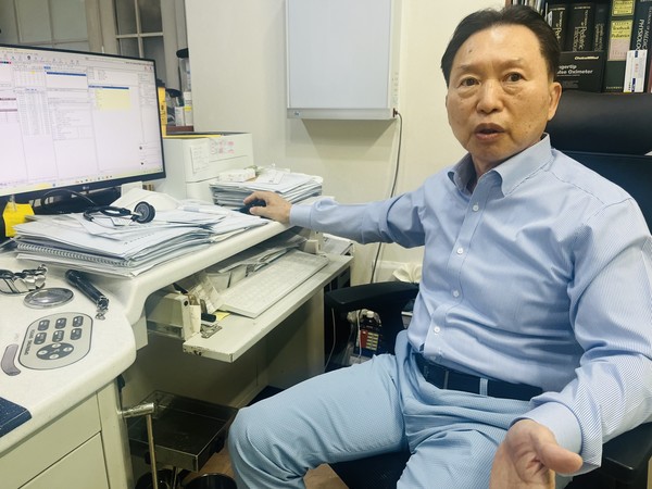 심욱섭 고양시의사회장은 "실제 중요한 문제는 1, 2, 3차 의료기관별 역할이 무너진 것"이라고 지적했다.