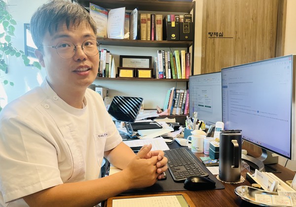 신동권 고양한의사회장 