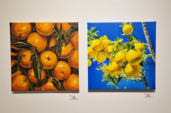 오윤 작 ‘오렌지’, ‘오렌지 2’(40cm x 40cm oil on canvas)