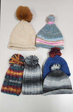 뜨개 털모자들.