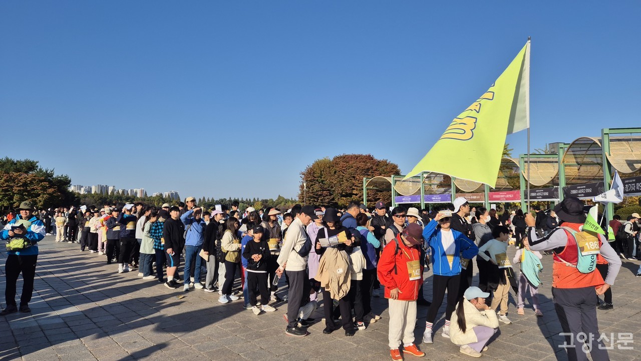 5㎞, 10㎞, 25㎞ 세 코스 구간으로 나눠 대열을 갖추고 출정식을 알리며 본격적인 걷기 축제가 시작됐다. 