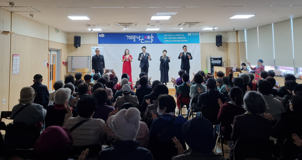 '쏘노리테 앙상블&고양오페라’의 특별 공연에 관람객들은 큰 호응을 보냈다.