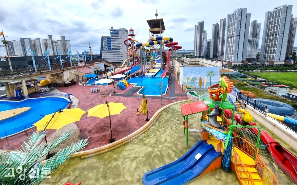 원마운트 워터파크. 이날 설명회에 참석한 한 채권자는 "원마운트가 65억원이면 내가 사겠다"라며  회계보고서에 대해 불만을 터트렸다.