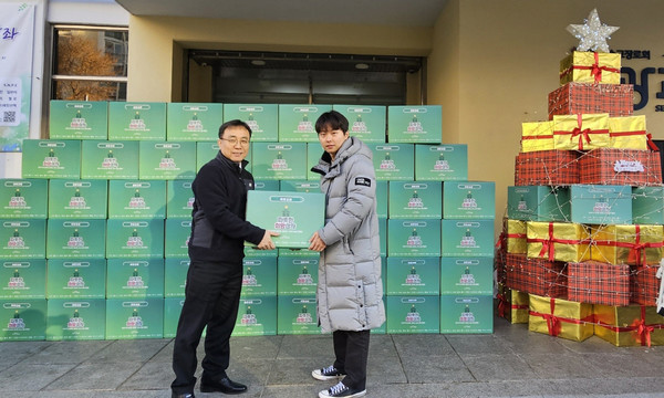 일산세광교회가 어려운 이웃을 위해 중산2동에 생필품과 식료품 꾸러미를 전달했다.