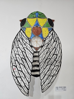 날개가 입체적으로 움직이는 참매미 창작연.