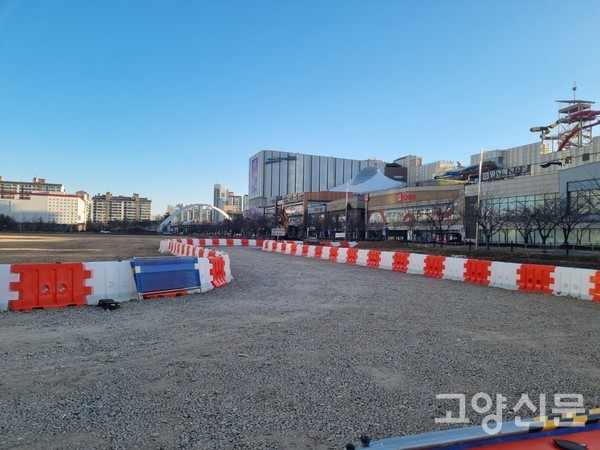 지난 5일 킨텍스역 임시주차장 진입로. 