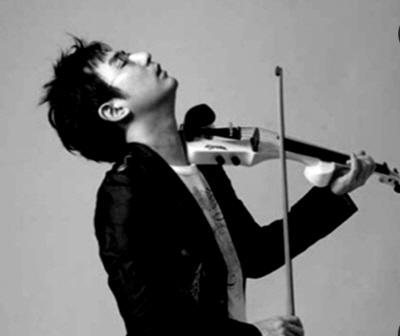 천재 바이올리니스트 유진박이 또다시 화려한 비상을 꿈꾸며 다음달 고양에서 공연을 연다.  