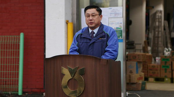 우상훈 조합장이 농업인을 위한 진심어린 영농지원 서비스를 주문하고 있다.