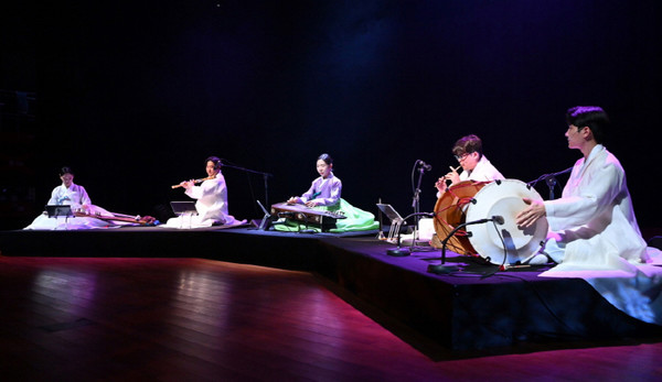 2024년 고양문화다리 선정 사업 ’김채원 – 철현금 위에 얹은 노래‘