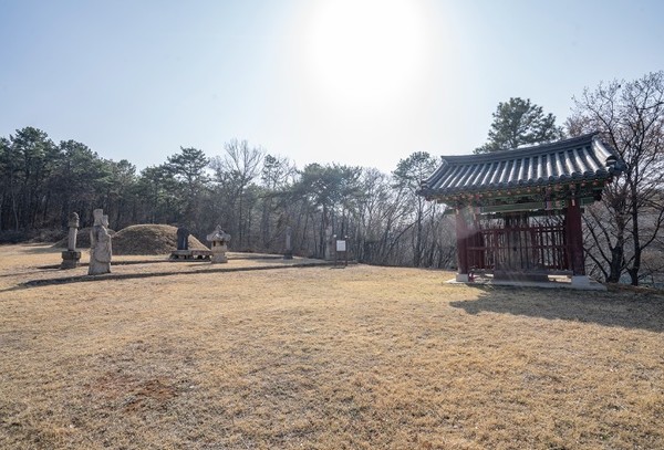 월산대군묘와  신도비 [사진=고양시사이버역사박물관 캡처]