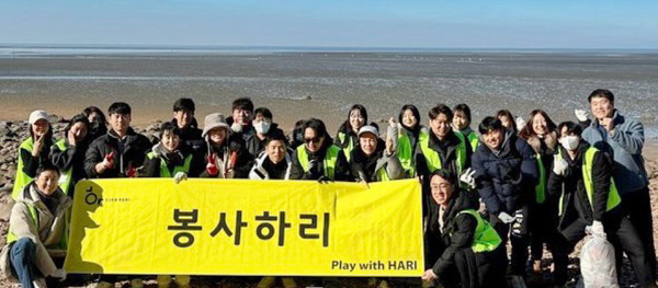 서해 환경 정화활동을 을왕리 해수욕장에서 했다.