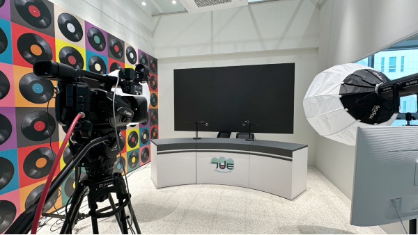 인터넷 송출에 특화된 오픈형 스튜디오 팩토리존 [사진출처 = 중부대학교 홈페이지] 