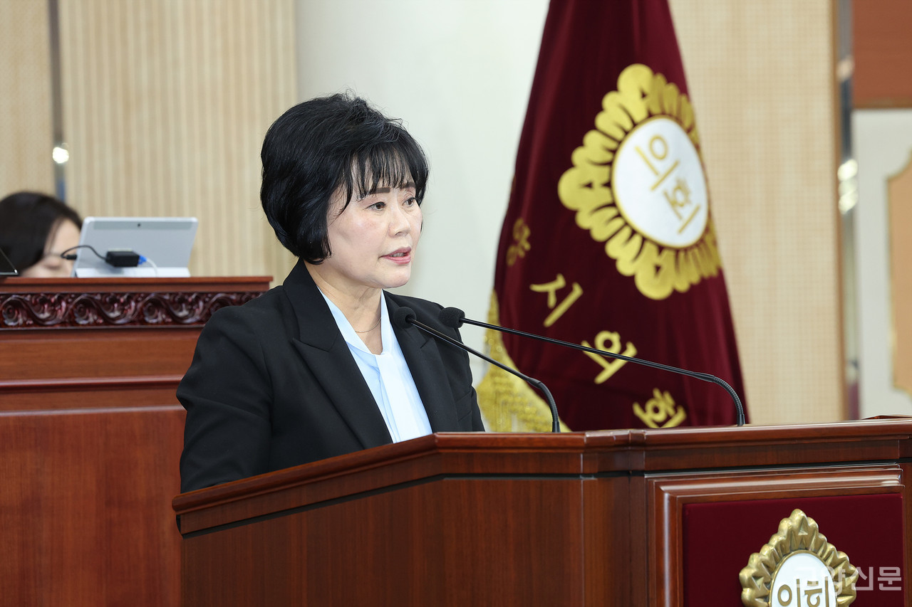 김미경 시의회 건설교통위원회 위원장(무소속, 능곡·백석)