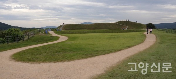 임진강변에 자리한 고구려 군사시설인 호로고루성.