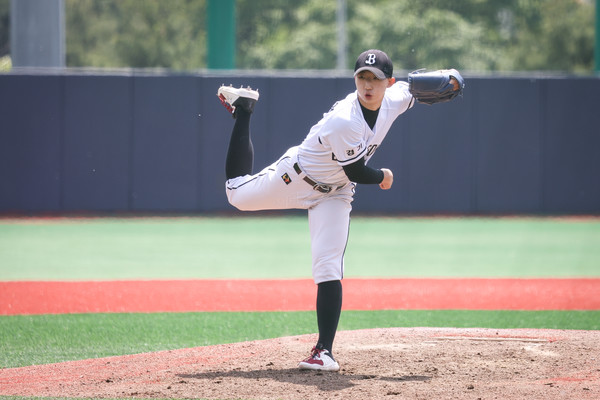 백송고 에이스 투수 이태현(3학년). 박종호 감독은 이날 5회 초 무사, 1, 2루의 위기 상황에서 이태현을 마운드에 올렸다.