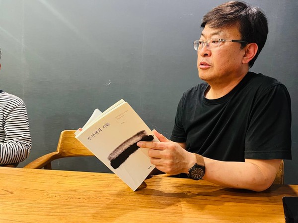 소피책모임 방장을 맡고 있는 황국현씨