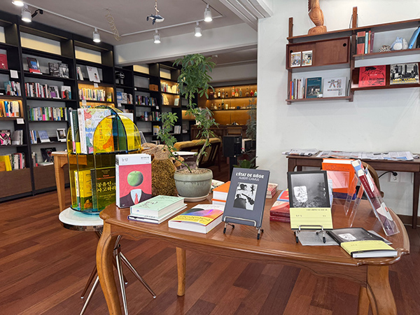 일산 백석동에 자리한 세리서점.