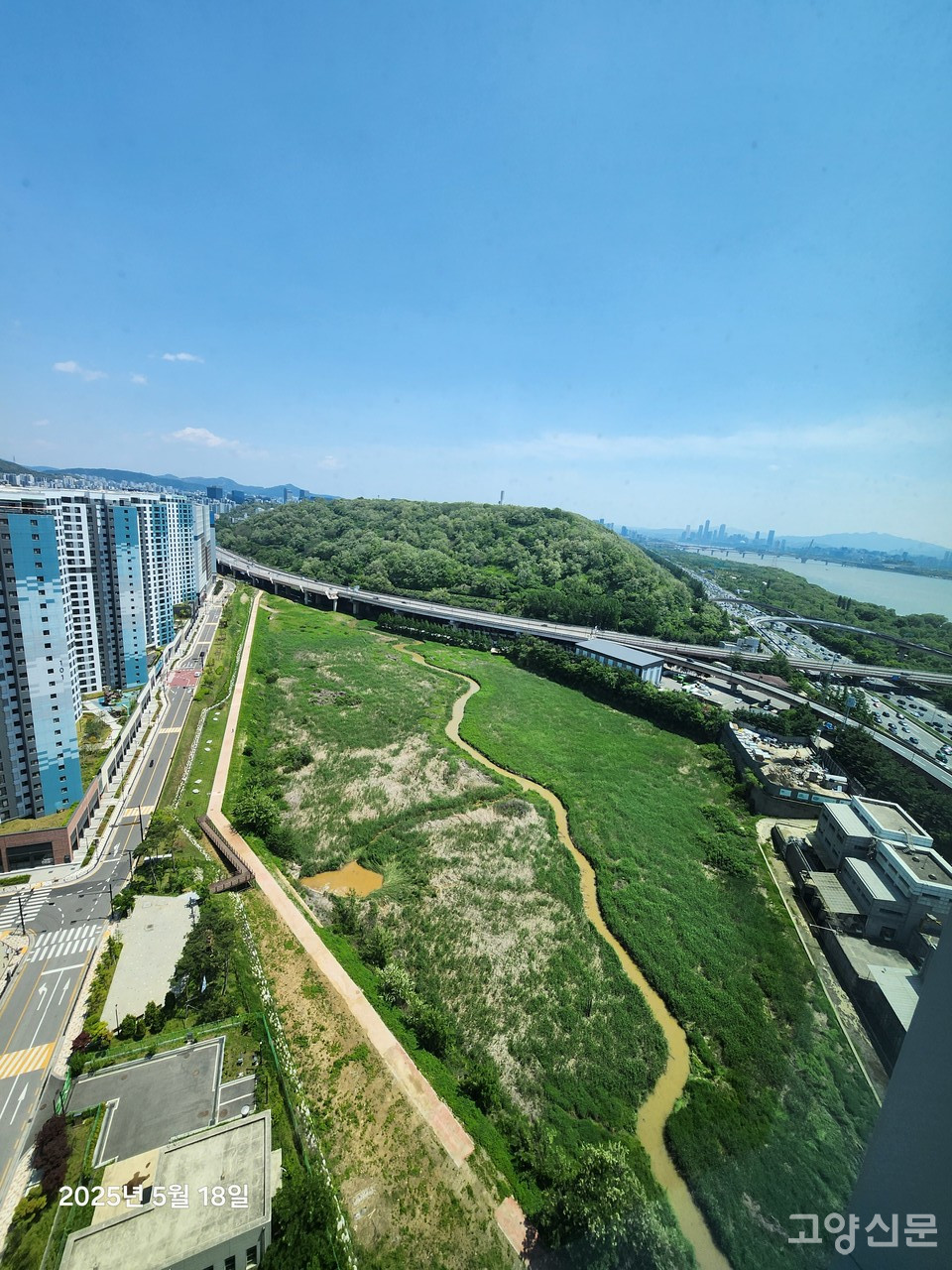 경기도 마을정원 공모사업 추진 대상지인 덕은동 579-3 일대. 공모신청서에 따르면 총 사업비는 2억원, 조성면적은 798.7㎡로서 이곳에 커뮤니티 정원과 블록정원을 조성해 다양한 교육문화 프로그램과 공동체 사업을 추진할 계획이었다. 