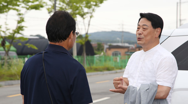  현장을 중심으로 한 소통과 변화는 그의 핵심 운영방침이다. 