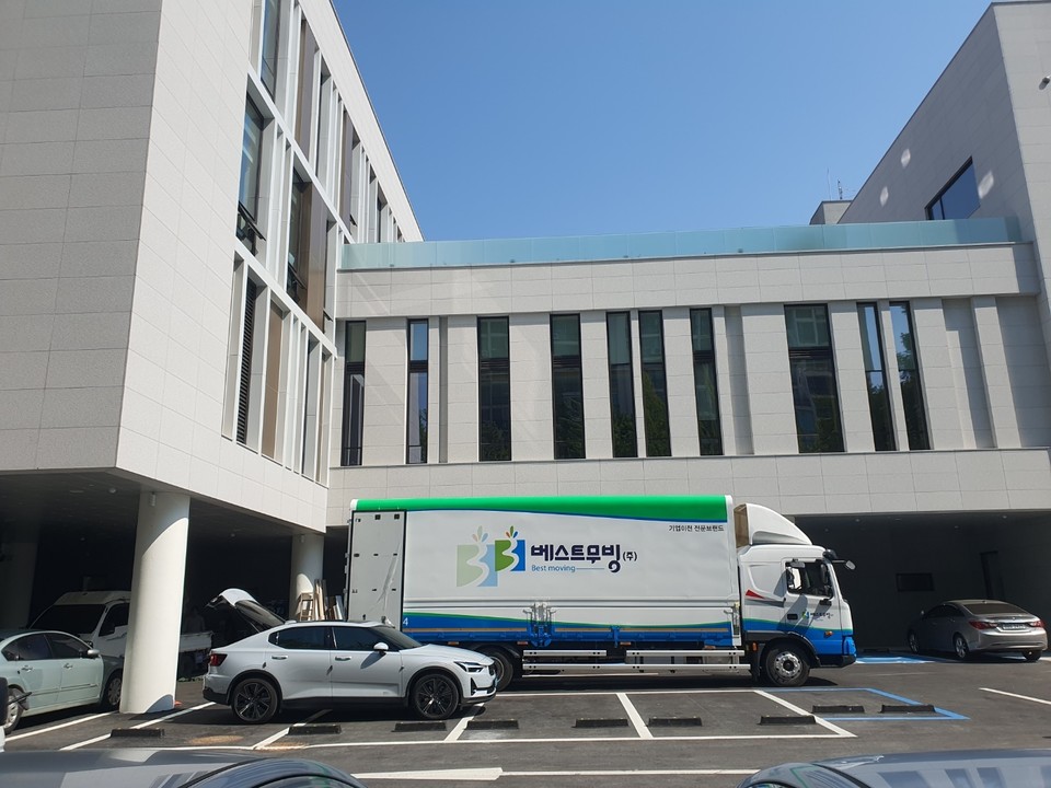 기업 이전 전문 베스트무빙㈜이 최근 일산동구보건소 청사 이전을 성공적으로 수행하며 기업 이전 서비스의 전문성을 다시 한번 입증했다. [사진 = 베스트무빙]