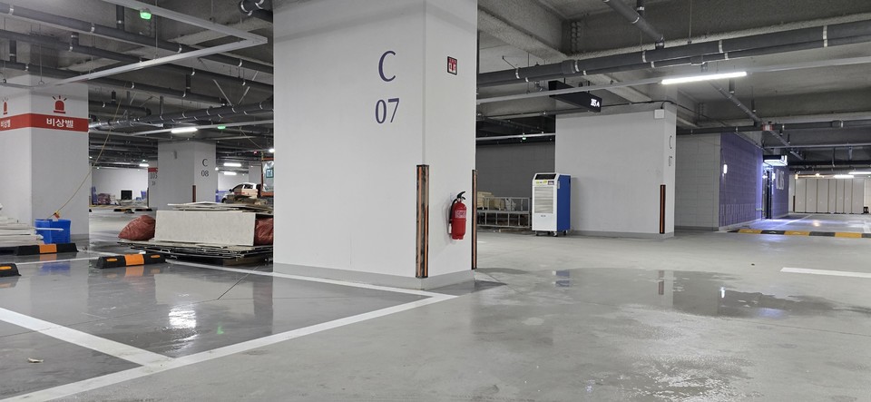 103동 지하 5층 바닥. [사진 제공 = 입대협]